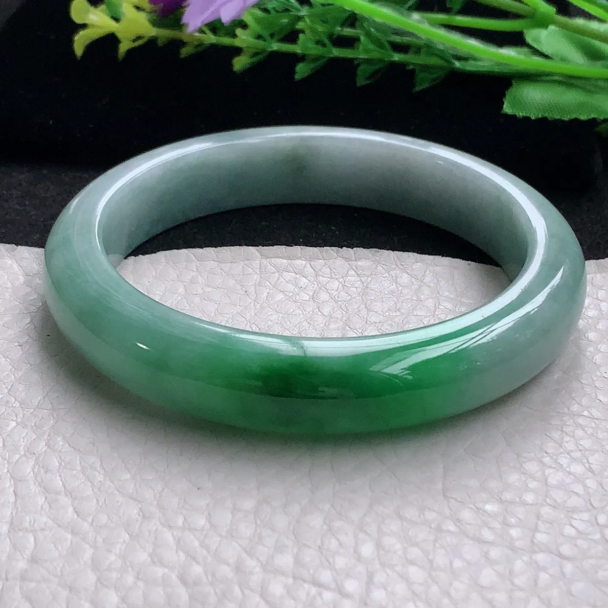 nr大圈口61.5*12.6*8.8平安镯 翡翠a货玉手镯辣绿宽边珠宝玉手环