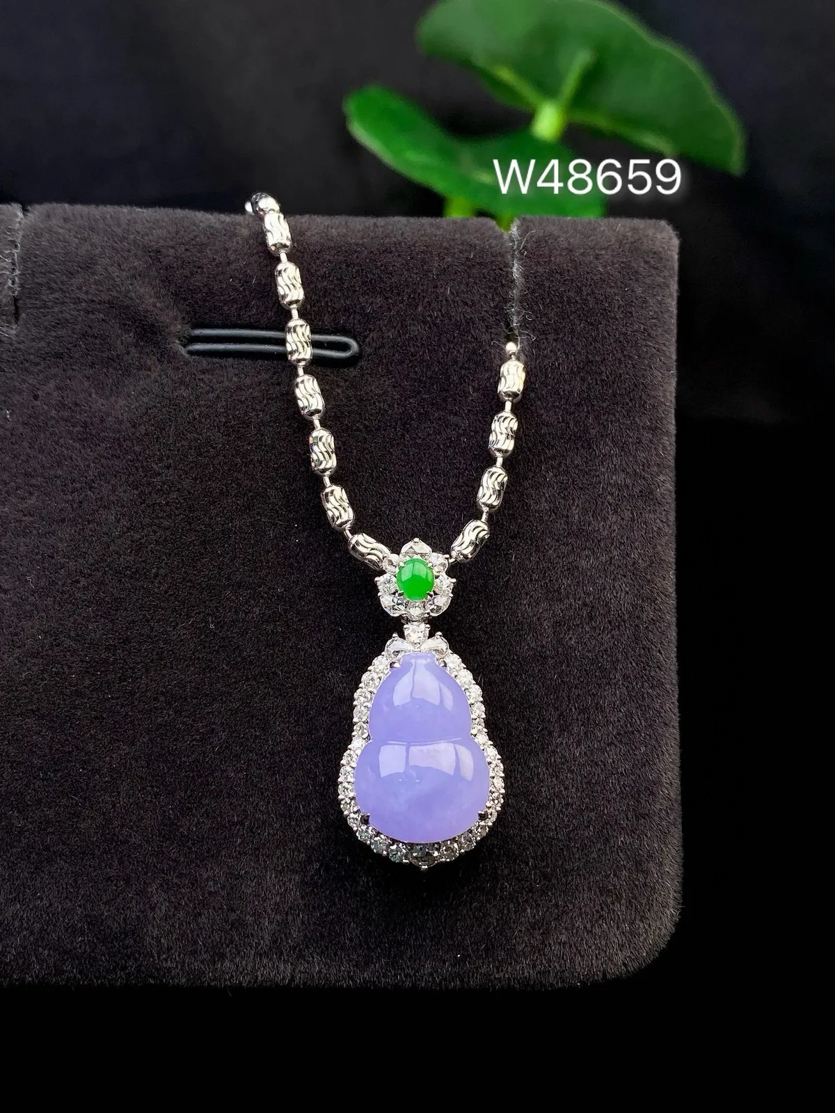 【冰种紫葫芦吊坠】质地细腻，冰透纯净，唯美漂亮，珍藏品质，18K金钻镶嵌，裸石尺寸14*10*4.5