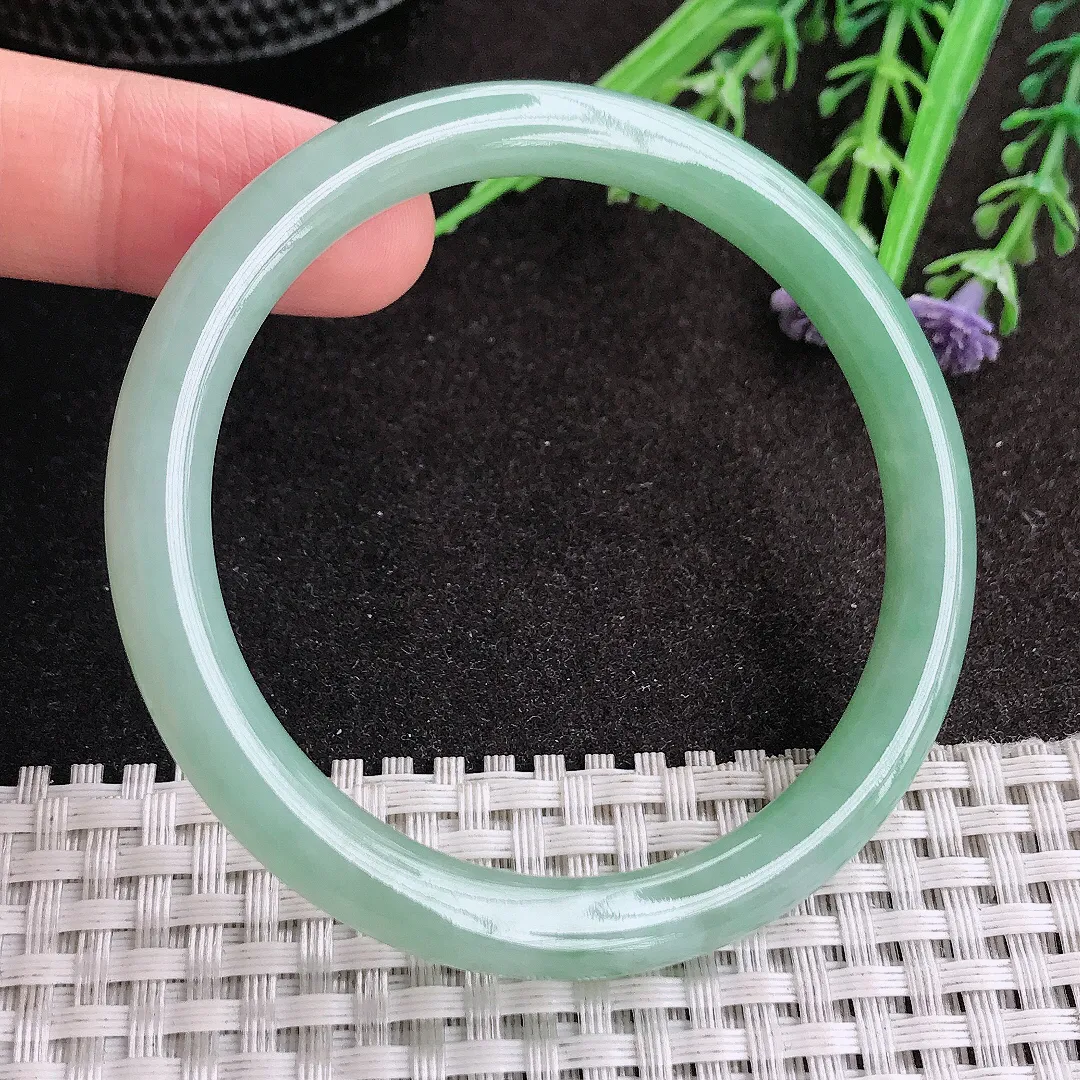 天然A货翡翠54/7/7.2老坑冰润起胶冰晴绿圆条手镯宽边玉镯