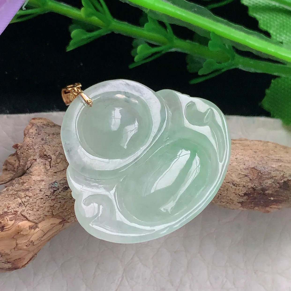 ws自然光25.6*27.8*6.6天然缅甸翡翠冰甜绿佛公 开心佛玉吊坠 玉挂件