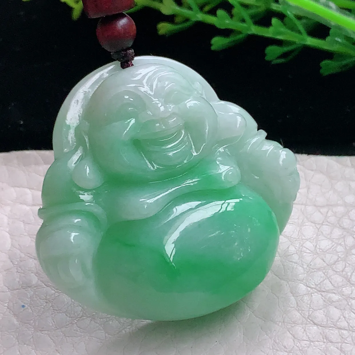 zen自然光41.3*44.8*12.8缅甸翡翠a货饱满飘绿佛公 弥勒佛玉吊坠 毛衣坠