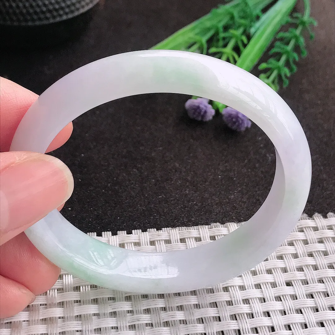 天然A货翡翠55/47.8/12.5/7.8老坑秀气温润飘花贵妃手镯宽边玉镯