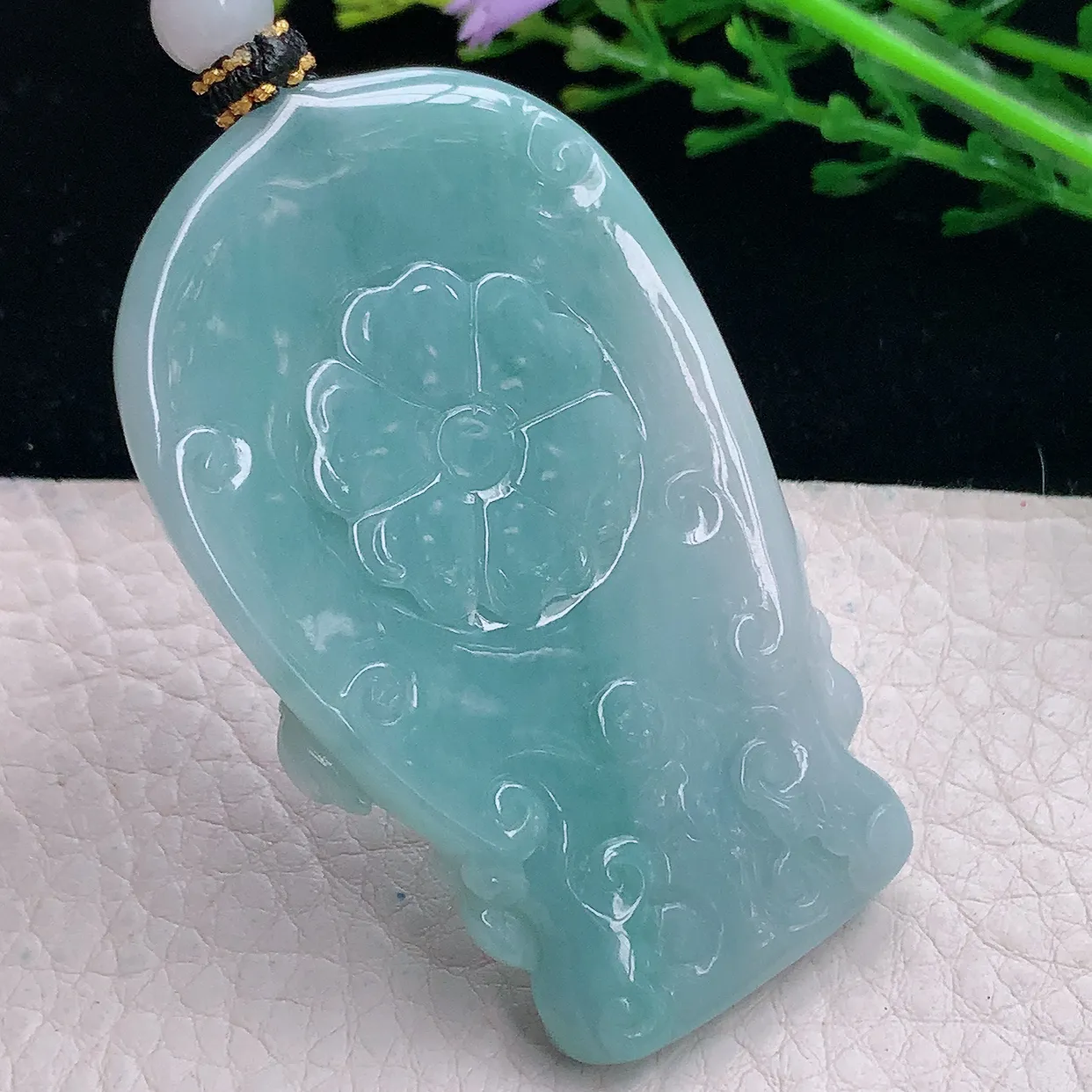 mut自然光61*38.3*9.6天然缅甸翡翠蓝韵不动冥王玉吊坠 玉挂件