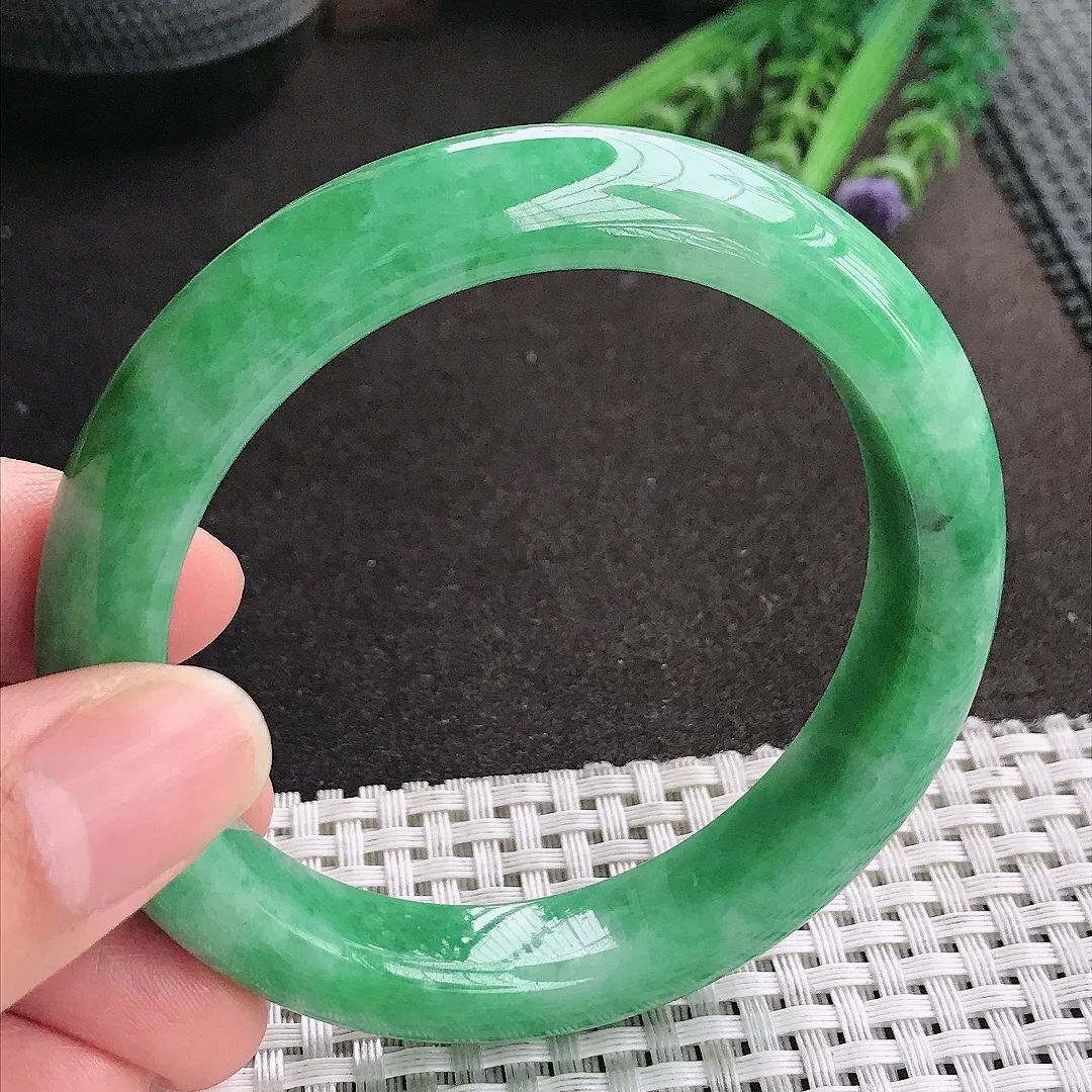 天然A货翡翠58.5/11.8/9.2老坑精美温润满绿手镯宽边玉镯
