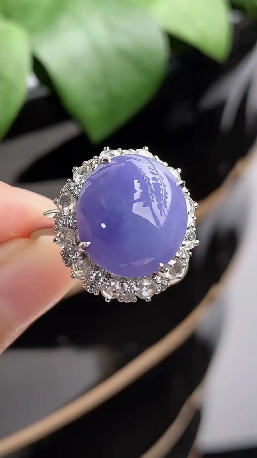 a货翡翠老坑冰种18K金伴钻镶嵌紫罗兰蛋面戒指 圈口17.4裸石尺寸13.4×11.8mm 重量6.