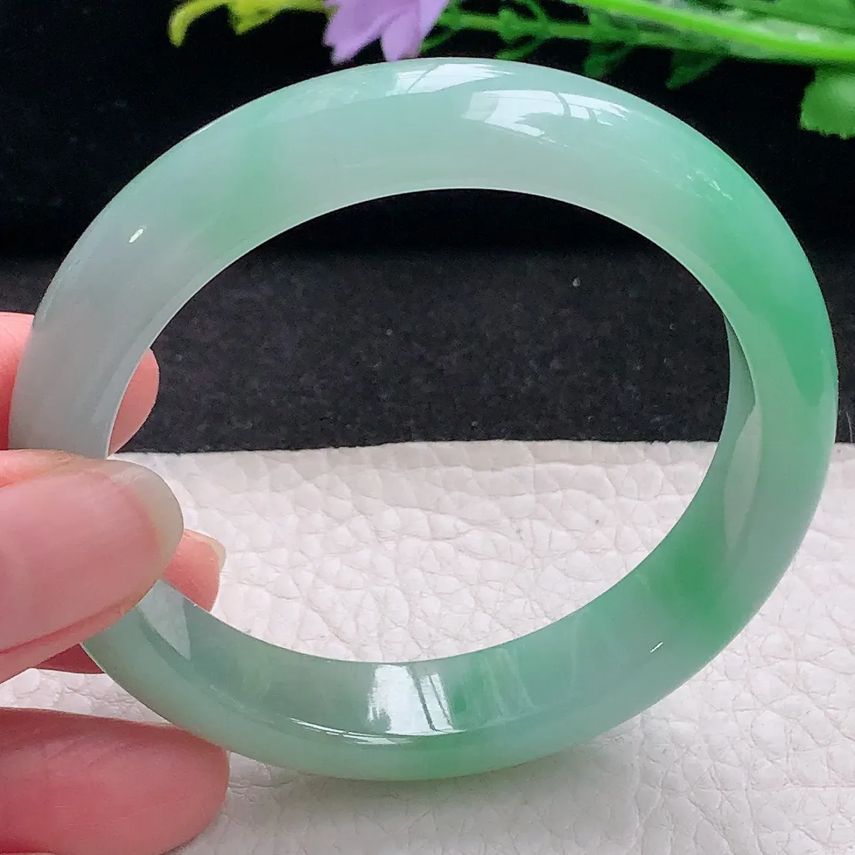 r自然光56*12.6*8平安镯 翡翠a货玉手镯冰胶清新宽边珠宝玉手环