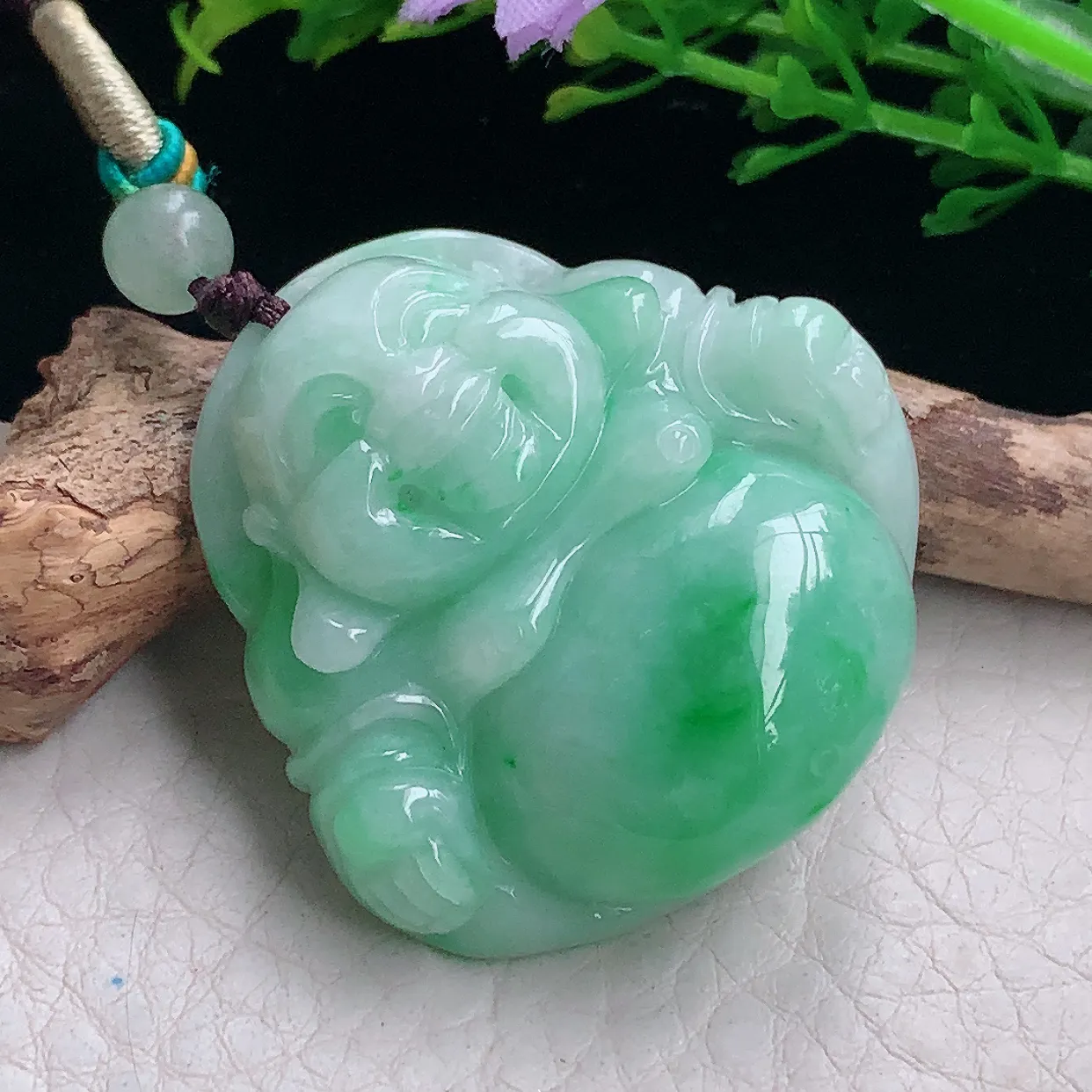 zen自然光38*38*11缅甸翡翠a货饱满飘绿佛公 弥勒佛玉吊坠 玉挂件