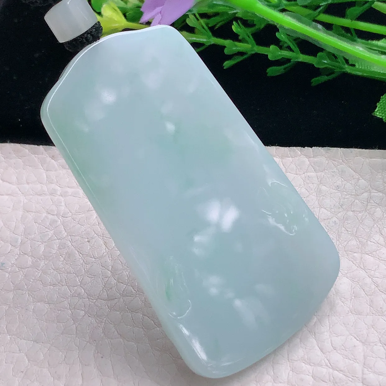 mut自然光66.5*38*9天然缅甸翡翠天空蓝韵正庄观音玉吊坠 玉挂件