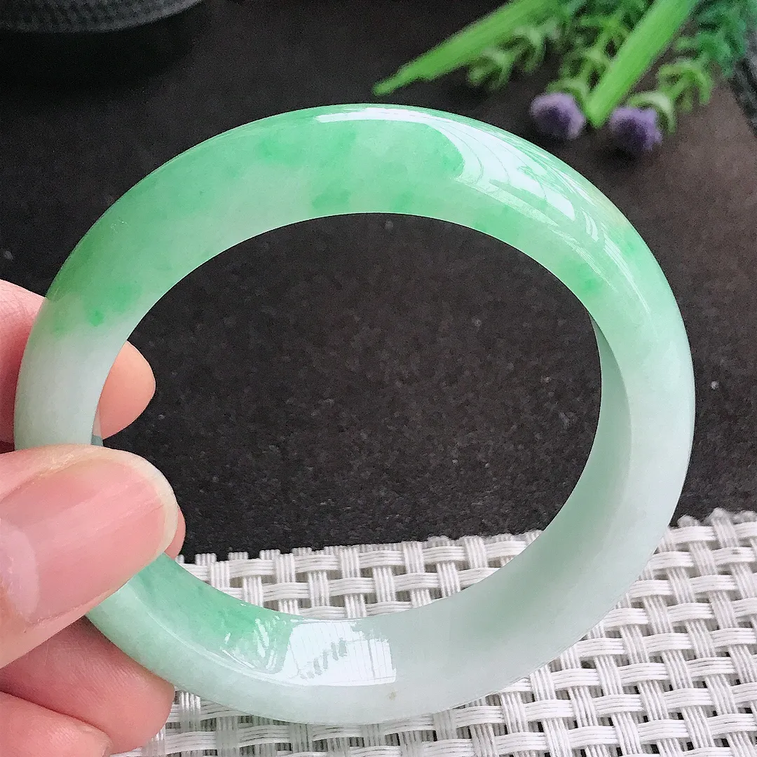 天然A货翡翠54.5/14/8.5老坑精美温润苹果绿手镯宽边玉镯