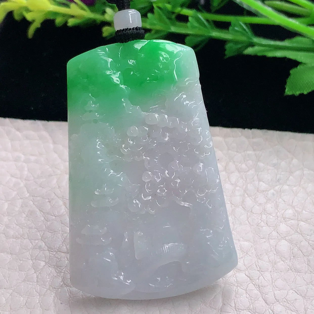 mut自然光53.2*34.8*6.8天然缅甸翡翠白底青山水 大好河山玉吊坠 玉挂件