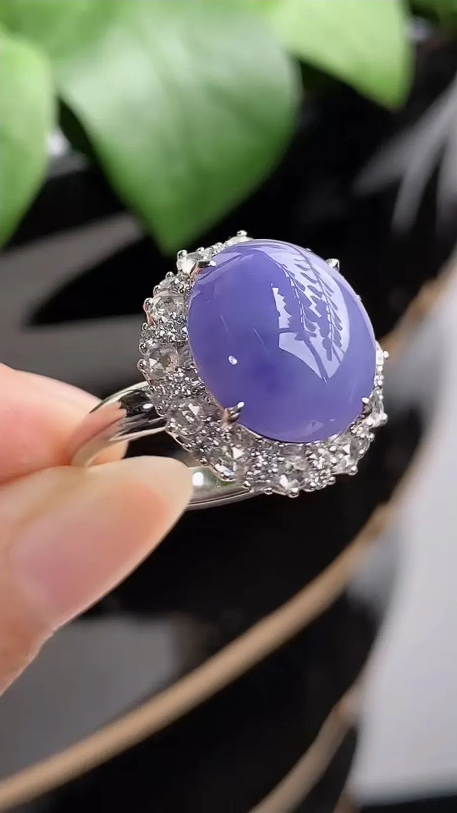 a货翡翠老坑冰种18K金伴钻镶嵌紫罗兰蛋面戒指 圈口17.4裸石尺寸13.4×11.8mm 重量6.24g 1209