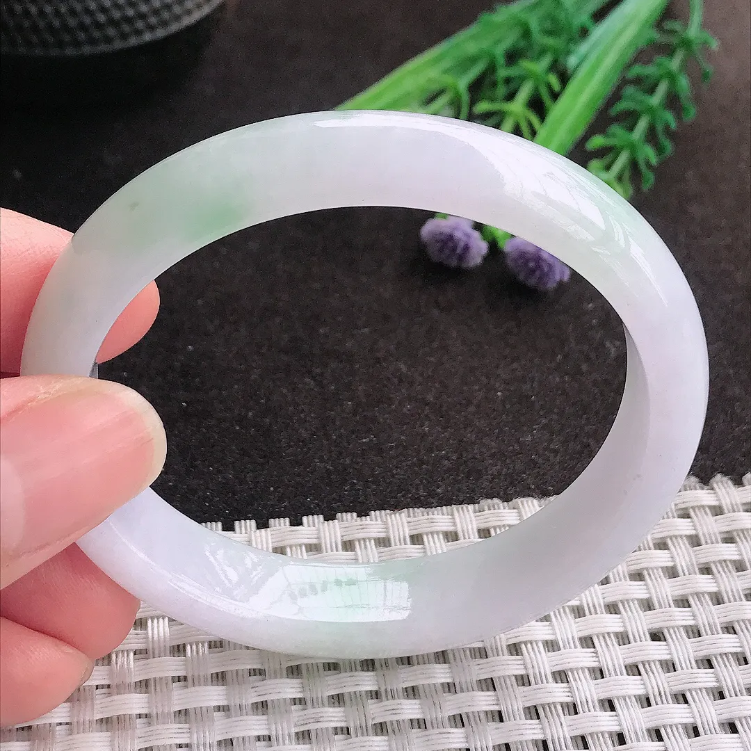 天然A货翡翠55/47.8/12.5/7.8老坑秀气温润飘花贵妃手镯宽边玉镯
