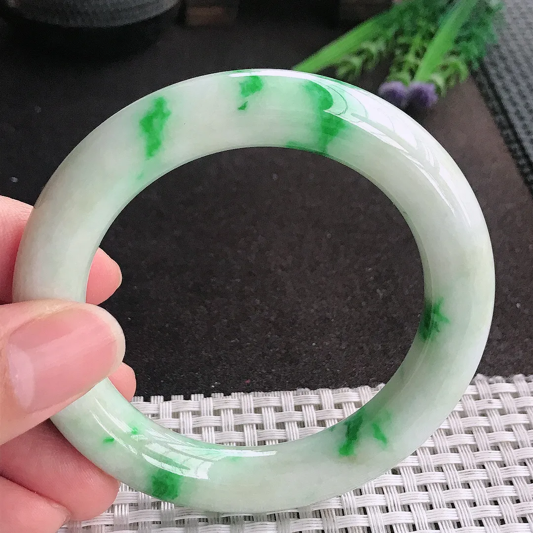 天然A货翡翠56.5/11.4老坑精美温润飘阳绿圆条手镯玉镯