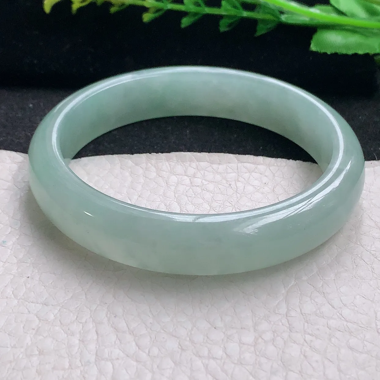 nr大圈口61*13.4*7.8平安镯 翡翠a货玉手镯冰晴宽边珠宝玉手环