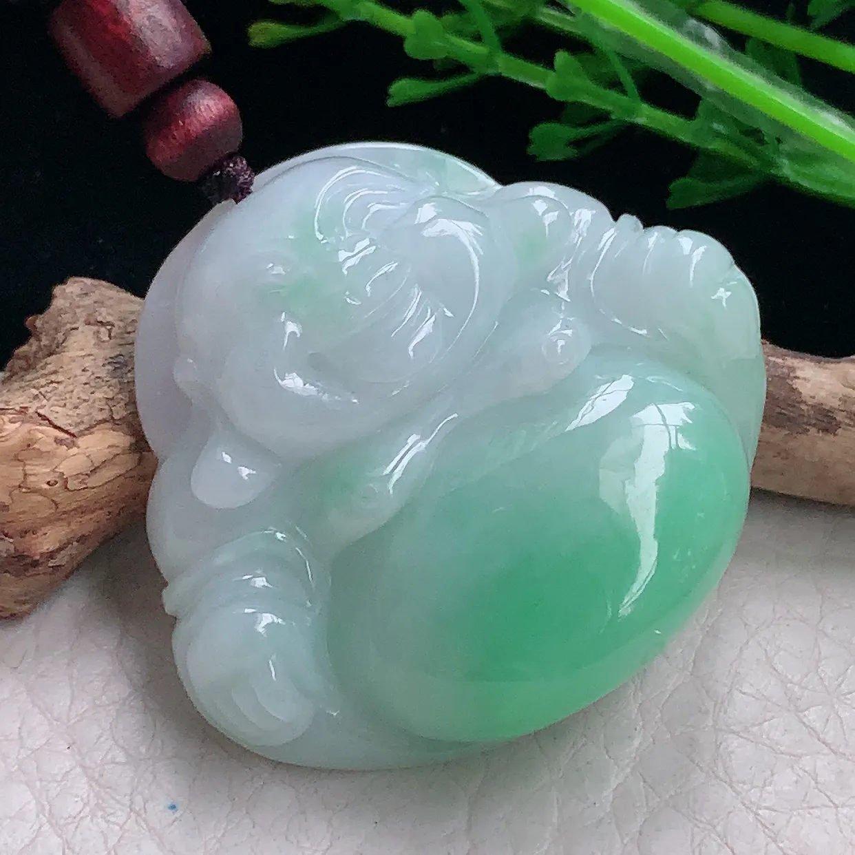 zen自然光40*44.5*12.6缅甸翡翠a货饱满清新佛公 弥勒佛玉吊坠 玉挂件