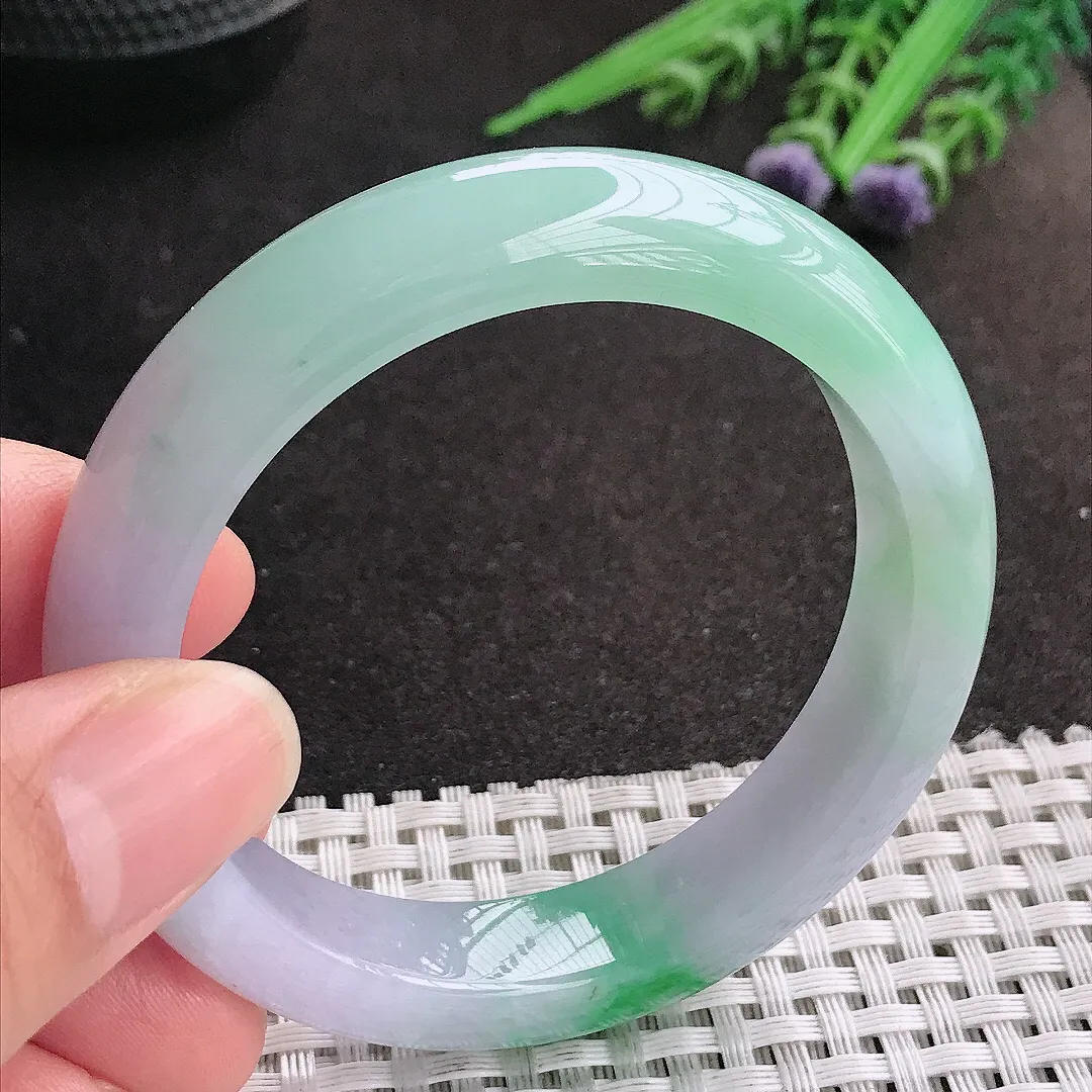 天然A货翡翠52/11.8/8.4老坑冰胶果冻春带彩手镯宽边阳绿玉镯