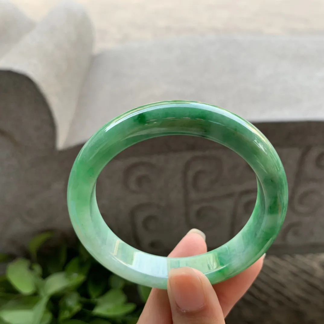 圈口 55.7-12.2-8.4【辣绿正圈手镯】正圈55 56可戴