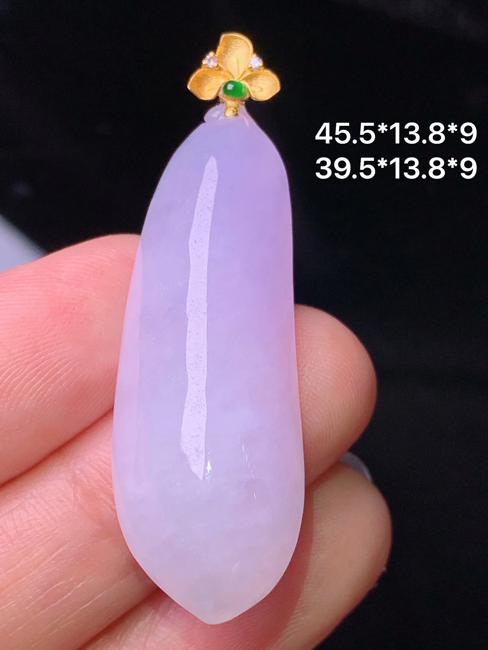 18k金镶嵌紫罗兰福瓜吊坠 玉质细腻 水润亮眼 色泽艳丽 整体尺寸45.5*13.8*9