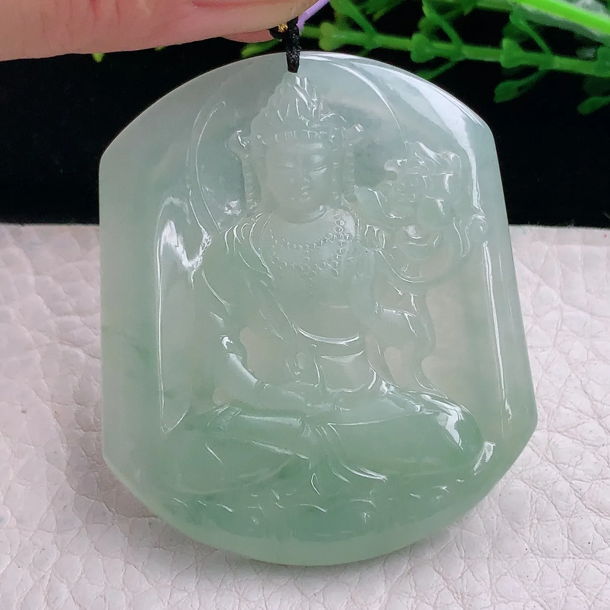 kh自然光51.6*43.9*5.3缅甸翡翠a货冰晴持莲观音吊坠大势至菩萨玉坠