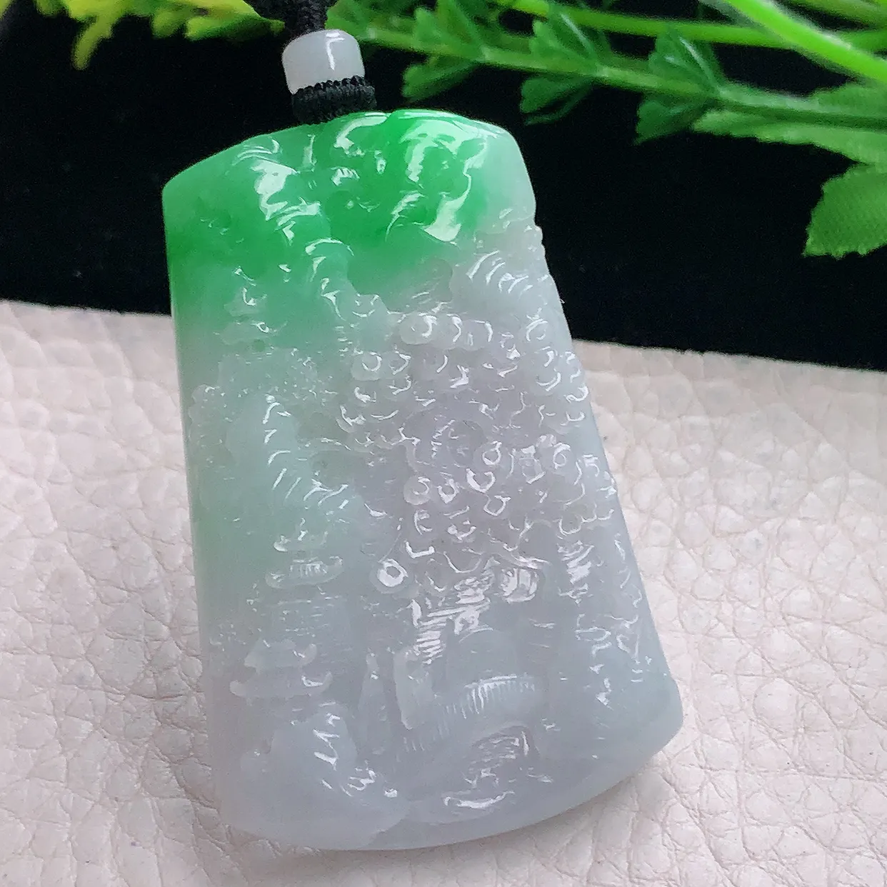 mut自然光53.2*34.8*6.8天然缅甸翡翠白底青山水 大好河山玉吊坠 玉挂件