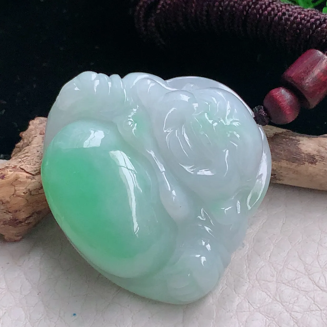 zen自然光40*44.5*12.6缅甸翡翠a货饱满清新佛公 弥勒佛玉吊坠 玉挂件