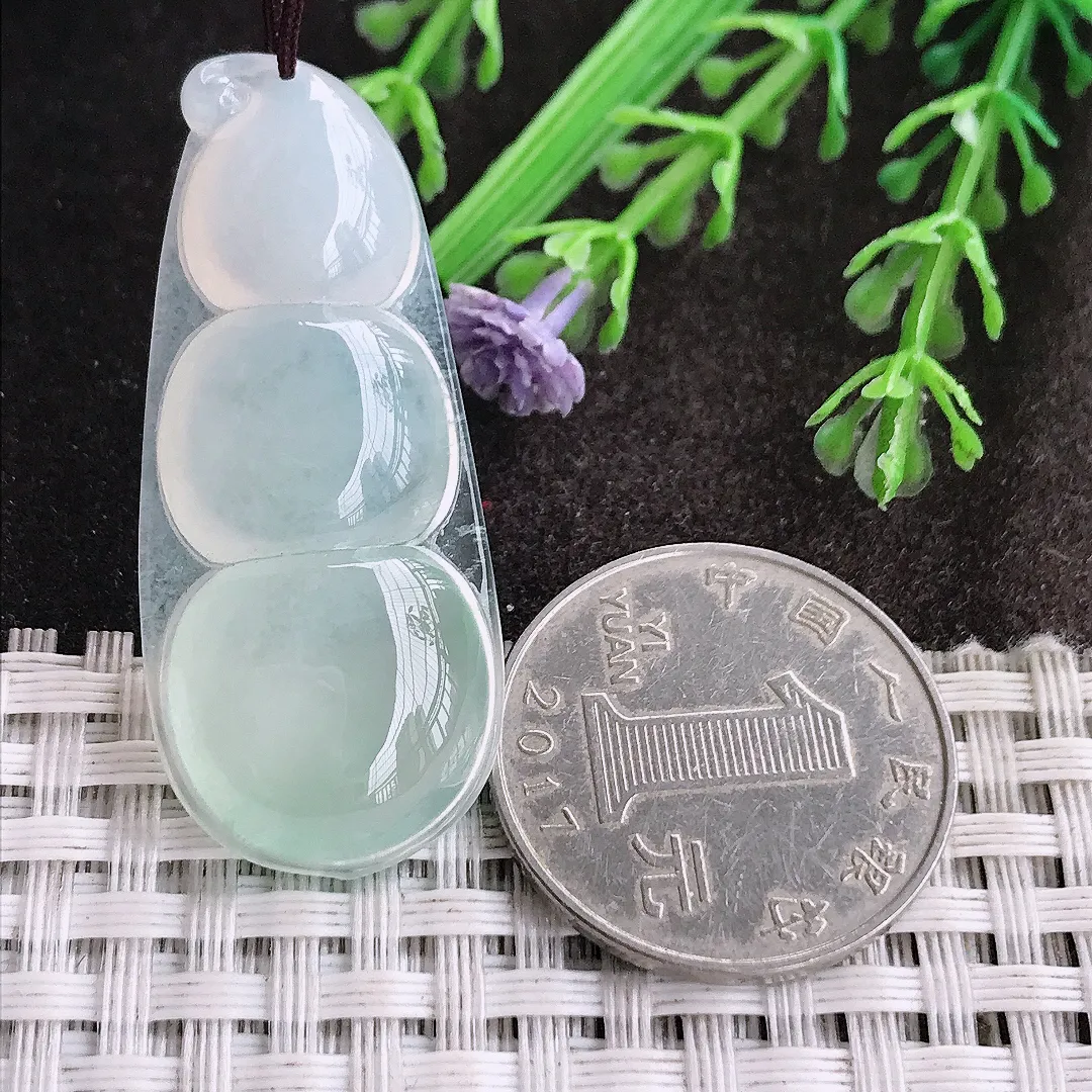 天然A货翡翠43.2/18.5/5.7老坑冰种果冻胶冰晴四季豆吊坠翡翠福豆