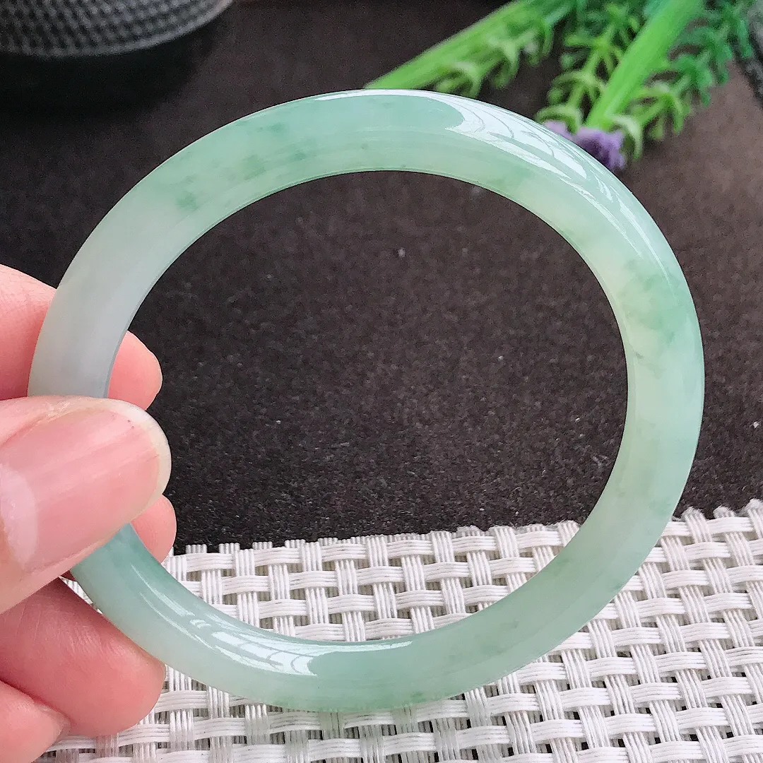 天然A货翡翠55/7.6/8老坑冰胶果冻冰飘花圆条手镯玉镯