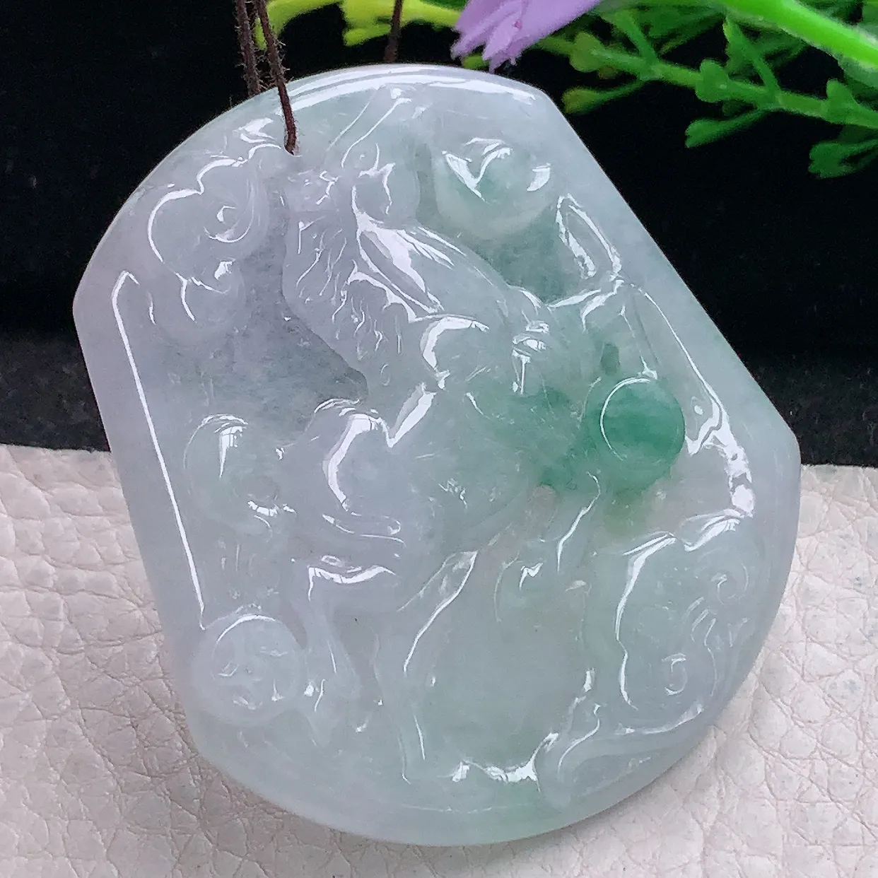 zen自然光56*51*5.3缅甸翡翠a货飘花马到功成 生肖马玉吊坠 玉挂件