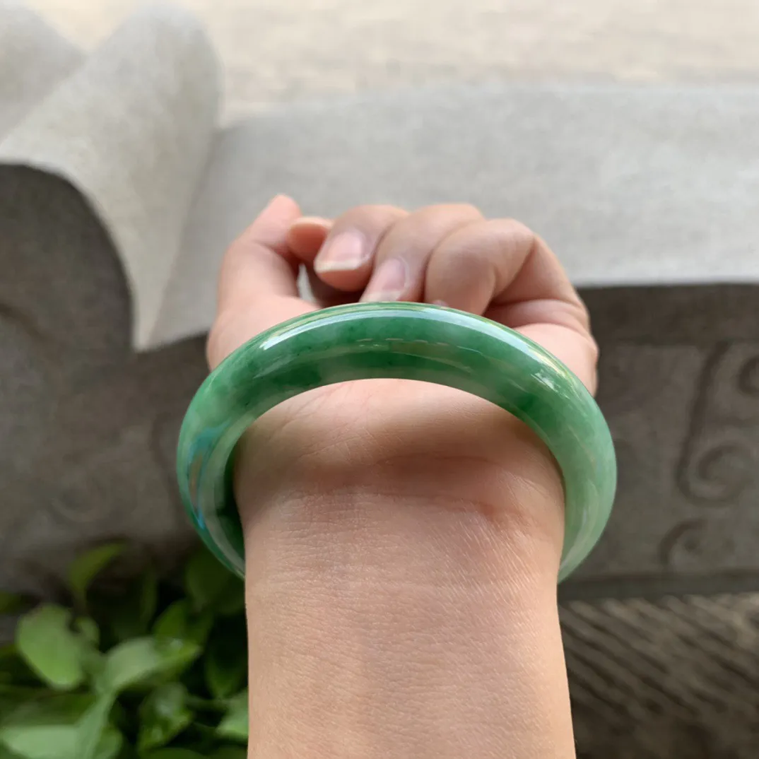 圈口 55.7-12.2-8.4【辣绿正圈手镯】正圈55 56可戴
