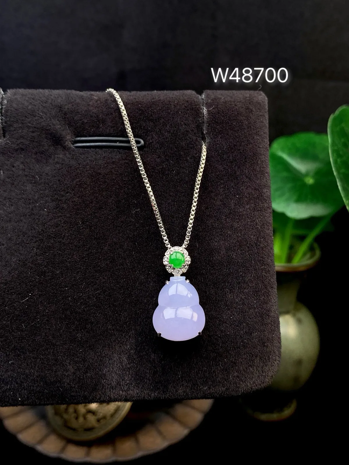 【冰种紫葫芦吊坠】质地细腻，冰透纯净，唯美漂亮，珍藏品质，18K金钻镶嵌，裸石尺寸11.7*9.8*