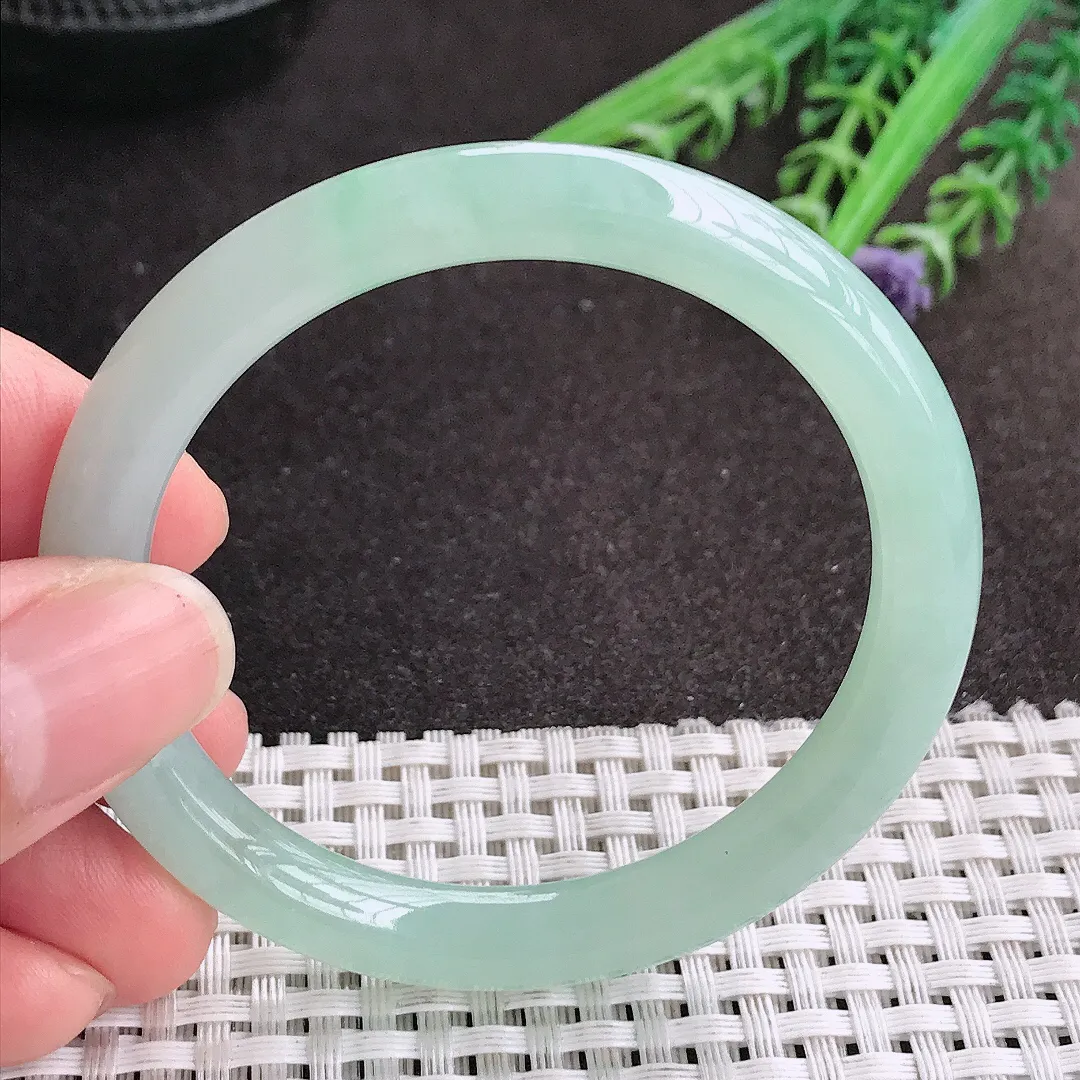 天然A货翡翠51.5/7.6/7.7老坑冰纯起胶冰晴绿圆条手镯小圈口细条玉镯