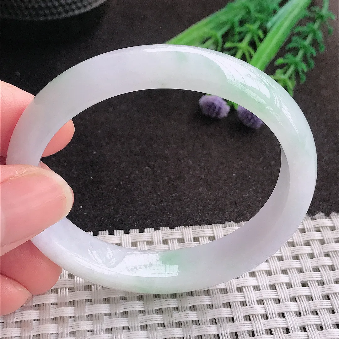 天然A货翡翠55/47.8/12.5/7.8老坑秀气温润飘花贵妃手镯宽边玉镯