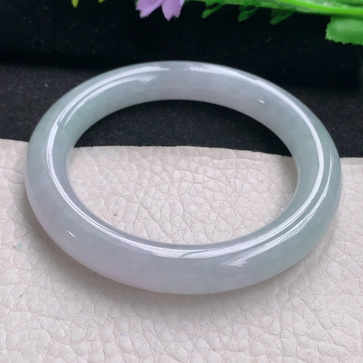 cc自然光56.6*10.5美人镯 翡翠a货玉手镯冰胶纯清爽圆条珠宝玉手环