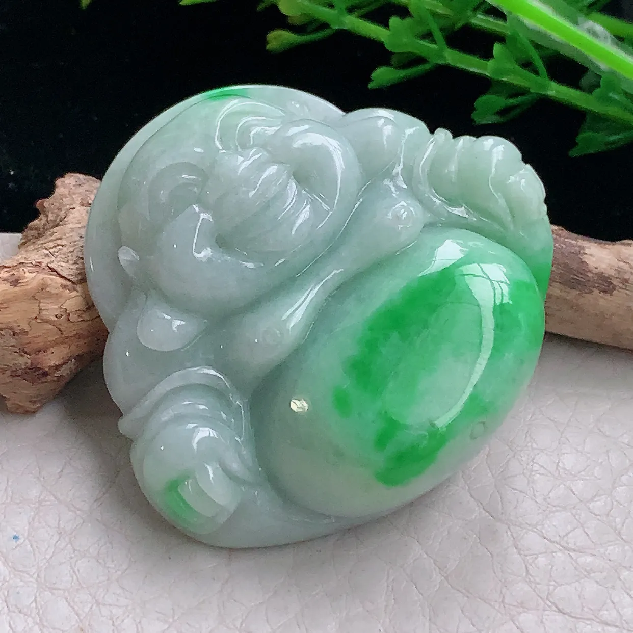 zen自然光41*46*12.5缅甸翡翠a货饱满辣绿佛公 弥勒佛玉吊坠 玉挂件