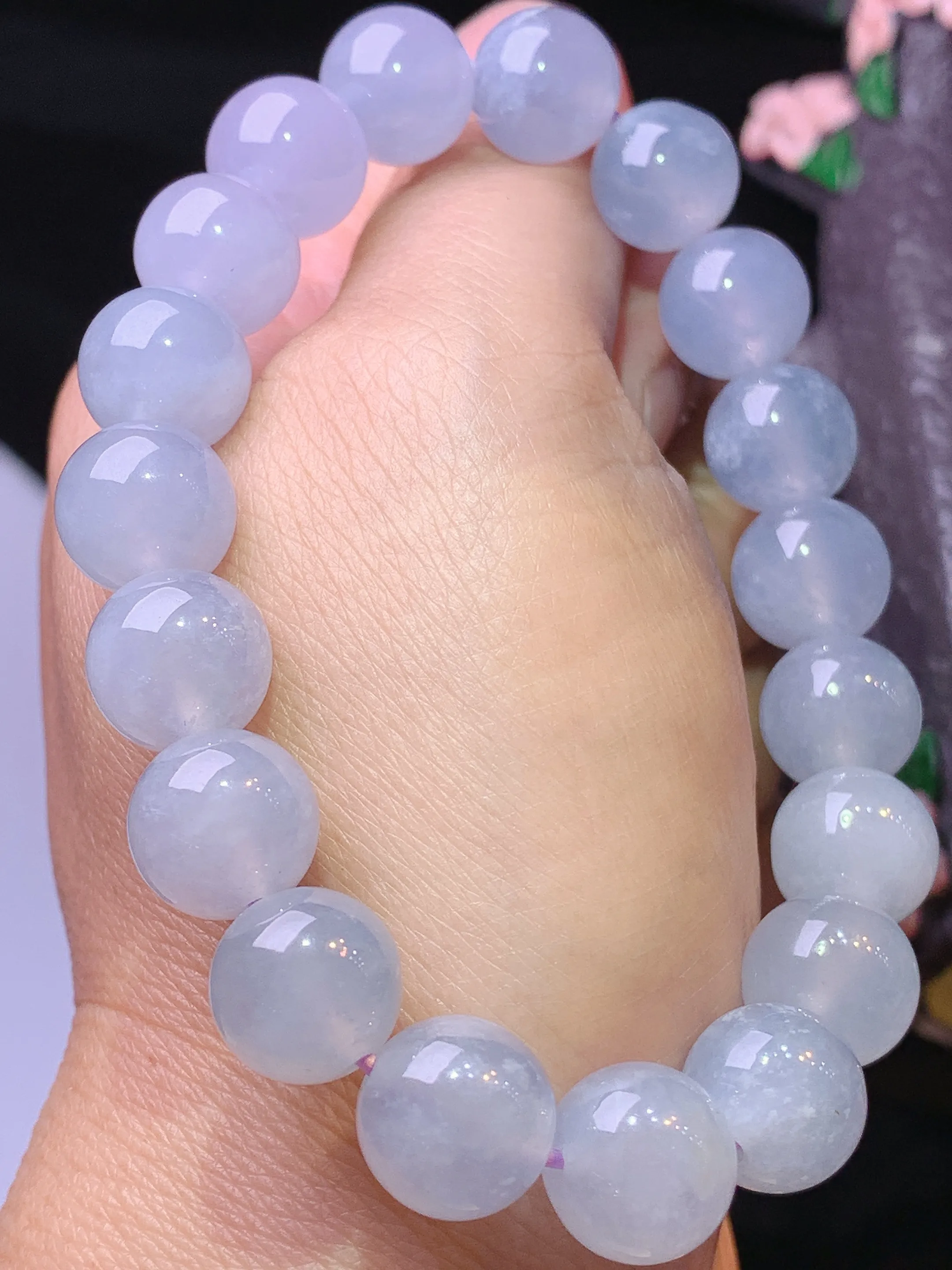 冰种圆珠手链 玉质细腻 水润亮眼 色泽艳丽 整体尺寸10.6