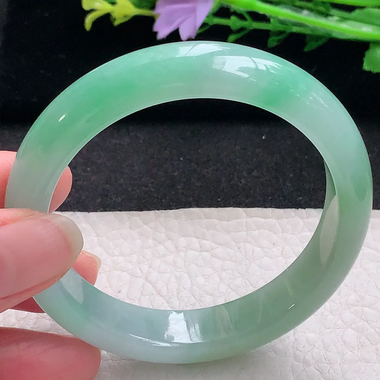 r自然光56*12.6*8平安镯 翡翠a货玉手镯冰胶清新宽边珠宝玉手环