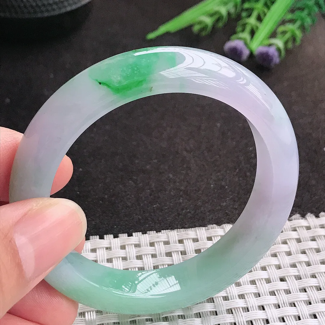 天然A货翡翠52/11.8/8.4老坑冰胶果冻春带彩手镯宽边阳绿玉镯