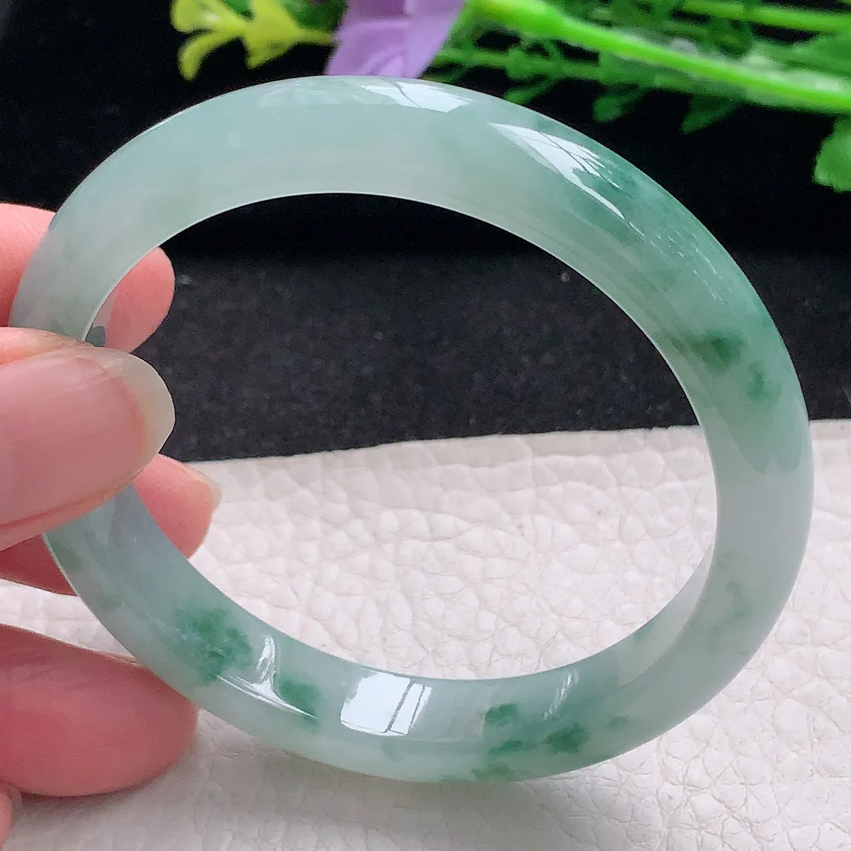 n自然光54*10.3*7.3平安镯 翡翠a货玉手镯冰飘花秀气宽边珠宝玉手环