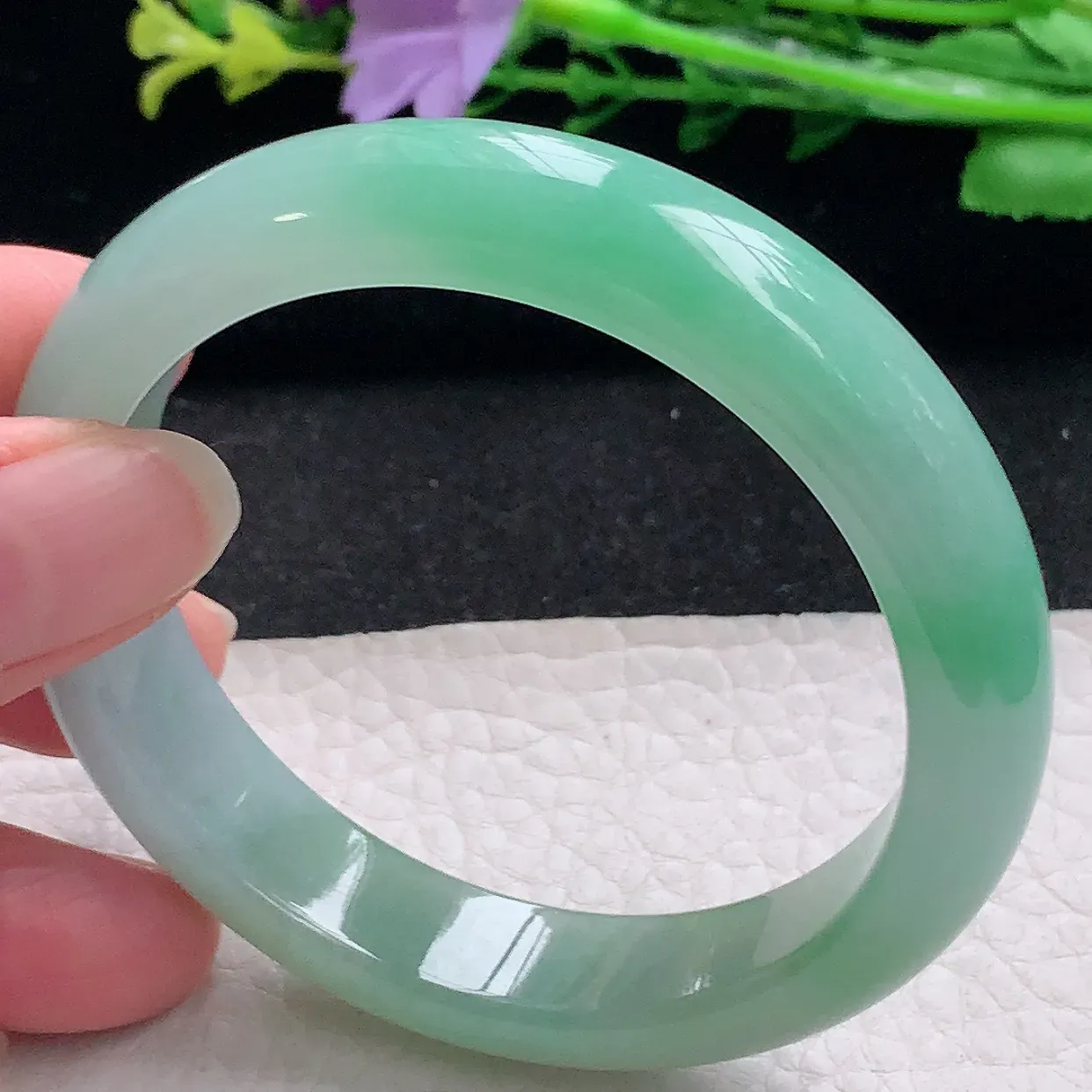 r自然光56*12.6*8平安镯 翡翠a货玉手镯冰胶清新宽边珠宝玉手环