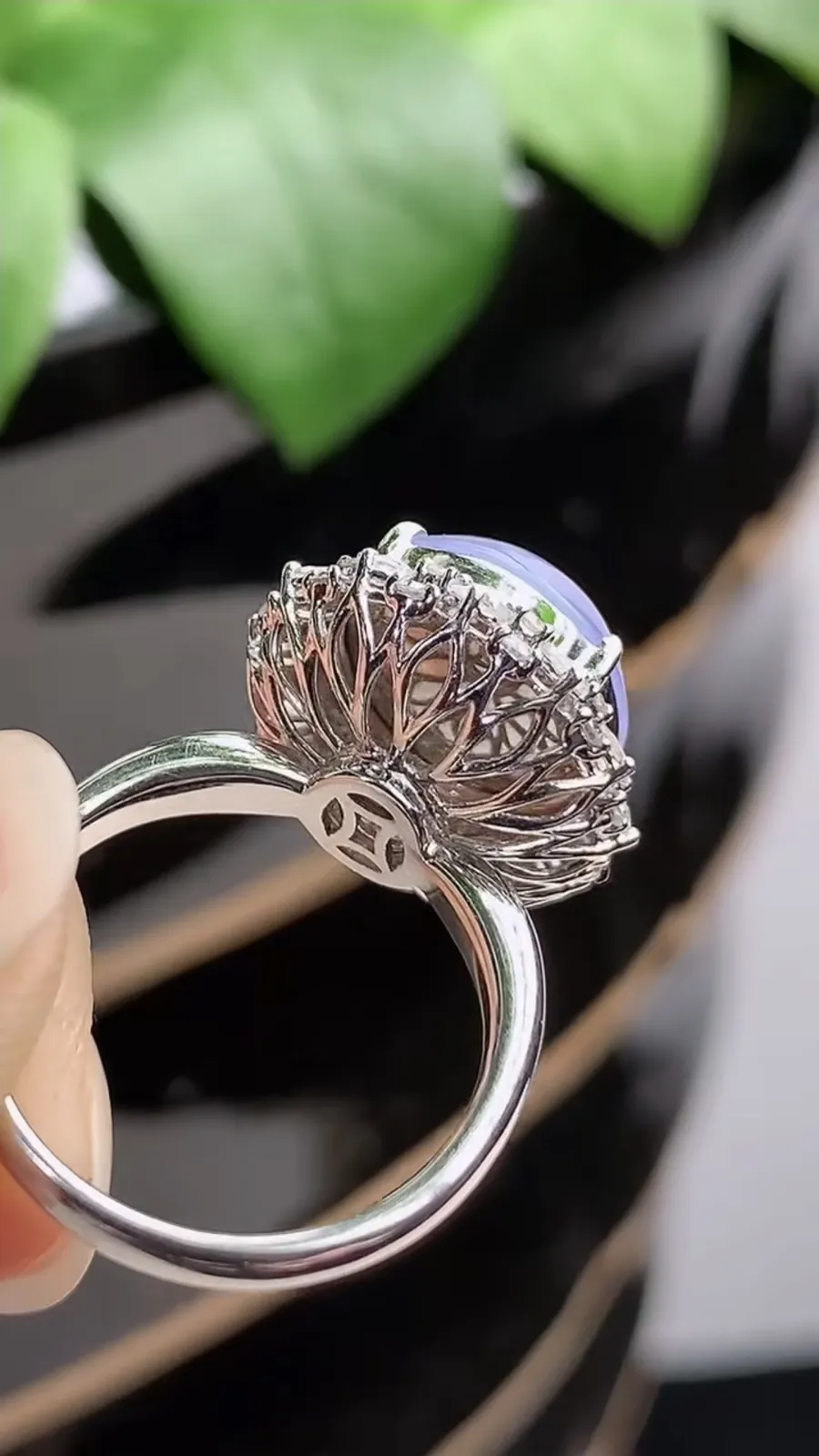 a货翡翠老坑种18K金伴钻镶嵌紫罗兰蛋面戒指 圈口17.4裸石尺寸13.4×12mm 重量6.28g 1207