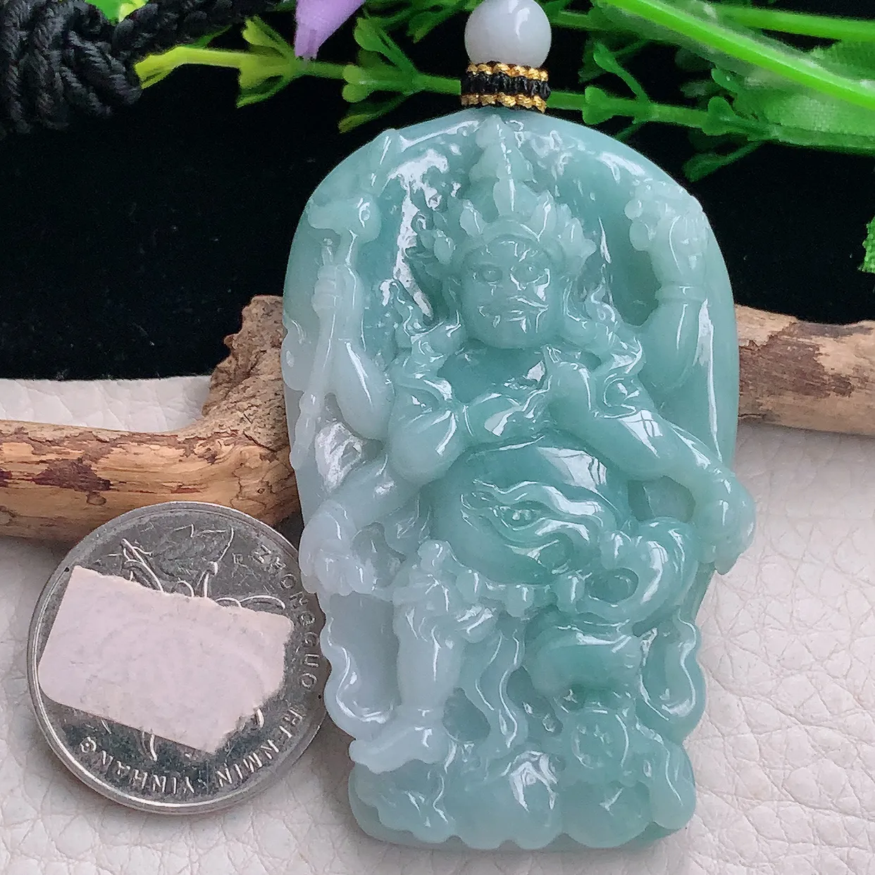 mut自然光61*38.3*9.6天然缅甸翡翠蓝韵不动冥王玉吊坠 玉挂件