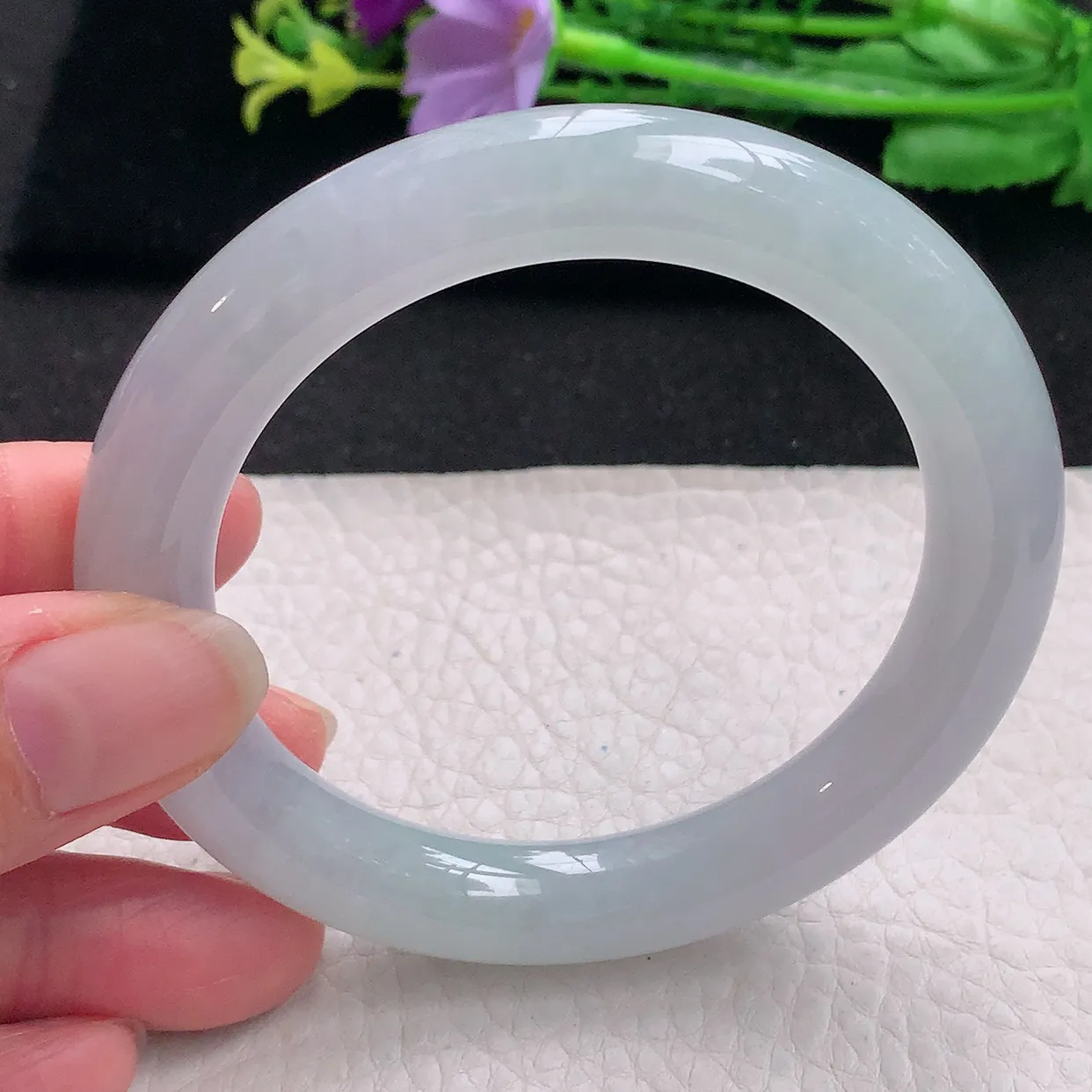 cc自然光56.6*10.5美人镯 翡翠a货玉手镯冰胶纯清爽圆条珠宝玉手环