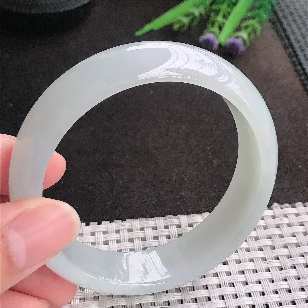 天然A货翡翠59.5/16.5/8老坑冰润起胶月光白轮胎手镯宽边玉镯