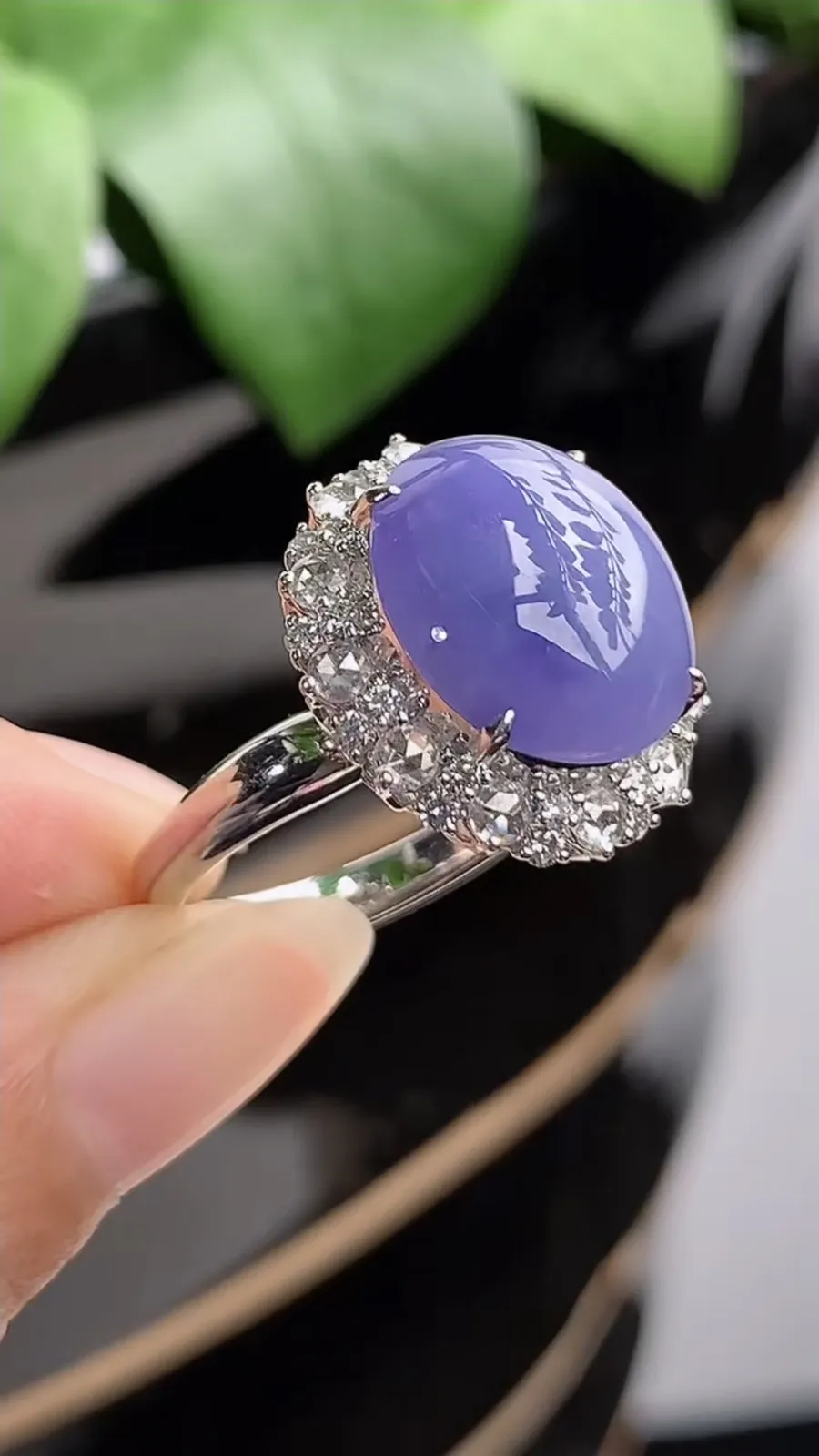 a货翡翠老坑冰种18K金伴钻镶嵌紫罗兰蛋面戒指 圈口17.4裸石尺寸13.4×11.8mm 重量6.24g 1209