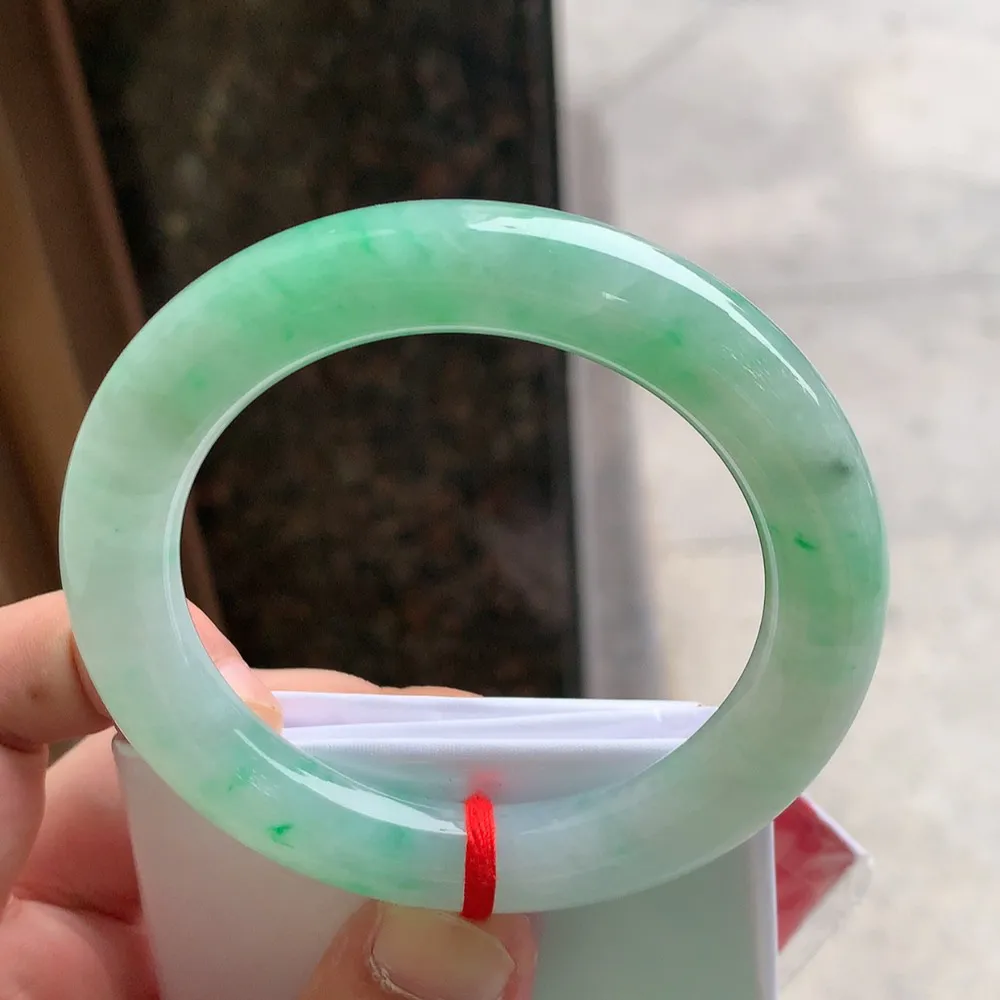 圆条冰糯阳绿 微细纹 尺寸:57.1/11.3 色好🥰🥰