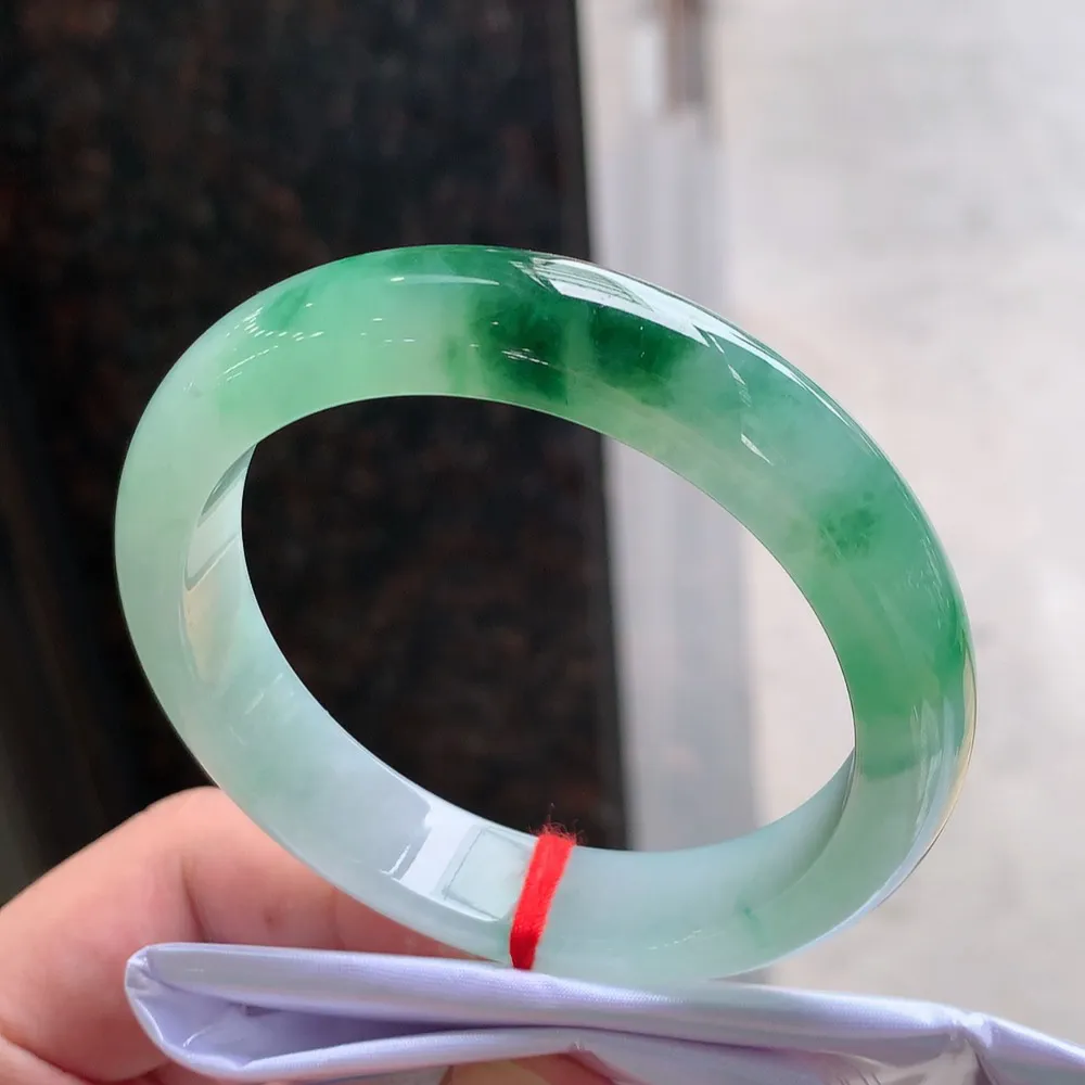 正圈冰辣绿 微细纹 尺寸:56.8/12.4/8.1 种色兼备🥰🥰