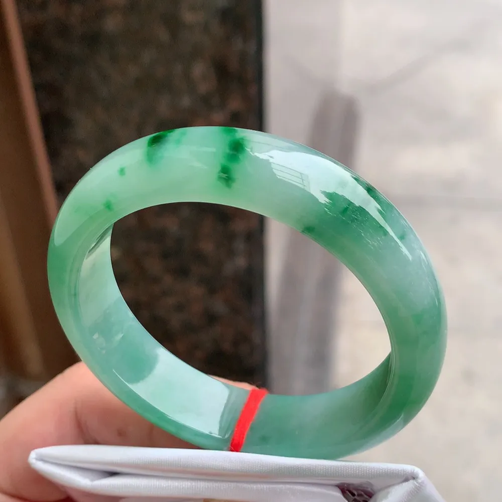 正圈冰糯辣绿 无瑕 尺寸:54.4/14.2/8.1 色好