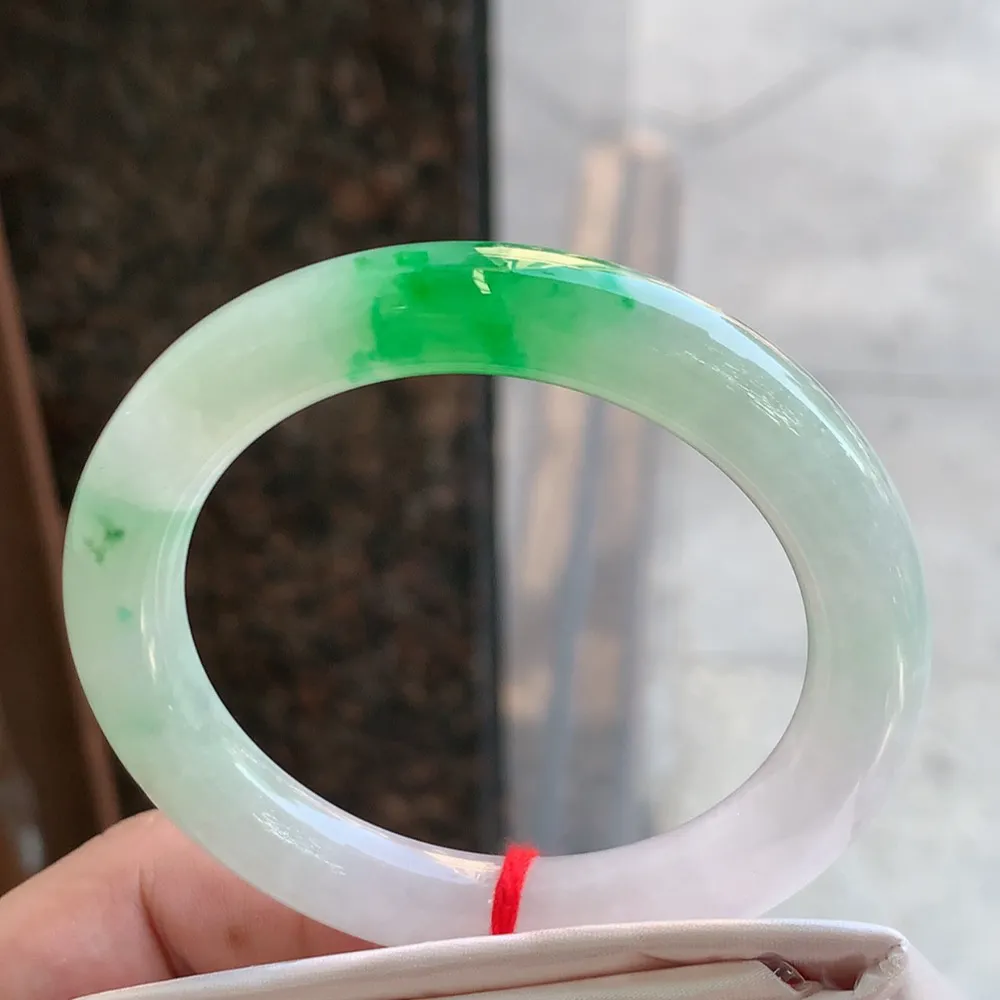 圆条冰糯阳绿 冰晶体线 尺寸:52.7/9.4/9.6 色好🥰🥰