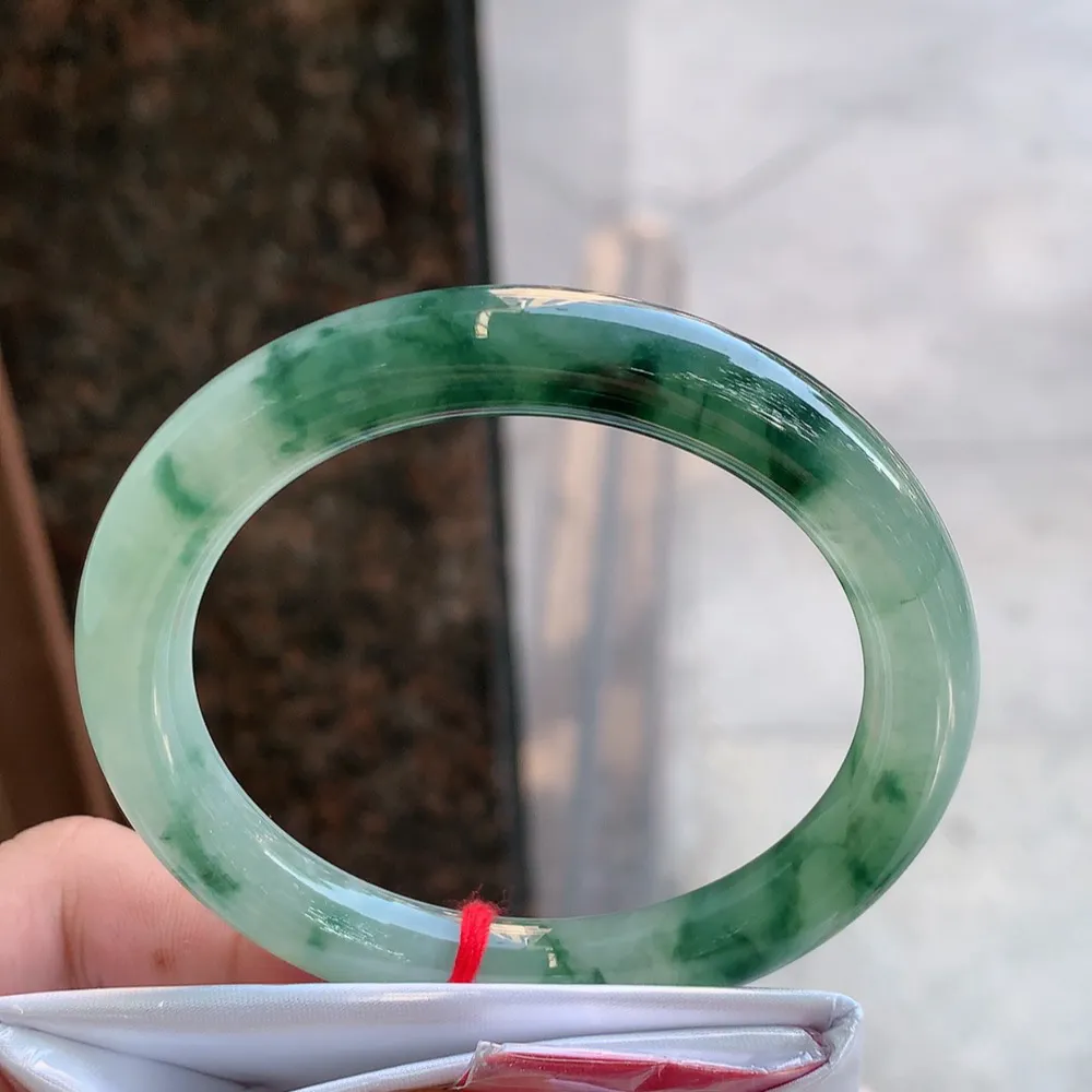 圆条冰飘花 无瑕 尺寸:55.1/9.2 花美