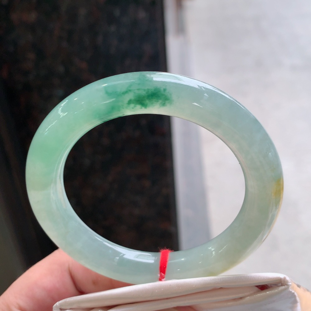 圆条冰黄翡飘花 无瑕 尺寸:57.1/11.1 种水好 花美